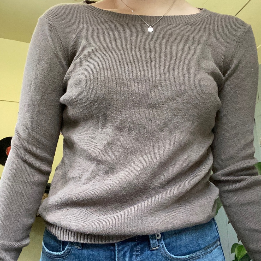 Brandy Melville sweater